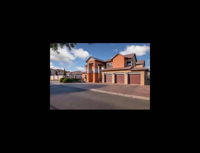 4 BEDROOM HOUSE FOR SALE IN MEYERSDAL NATURE ESTATE